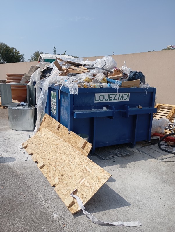 Location 8m3 DIB pas chère à Gignac, Martigue, Aubagne, Marseille,