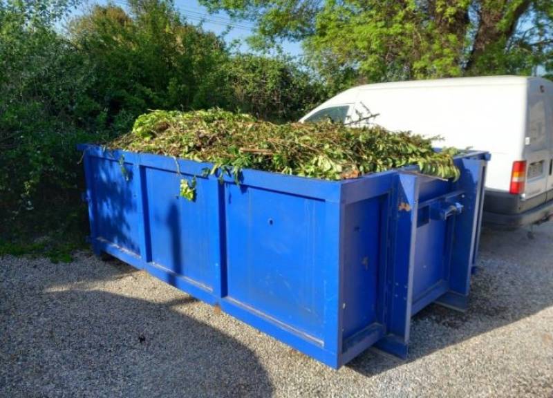 Louer une benne 6m3 pour végétaux à Marseille