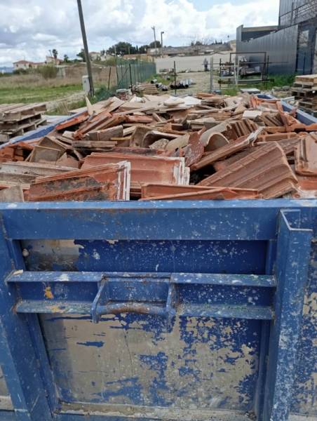 Location benne 7m3 gravats à Marseille proche du Rove, Gignac la Nerthe, Ensues la Redonne, Carry le Rouet et l'Estaque